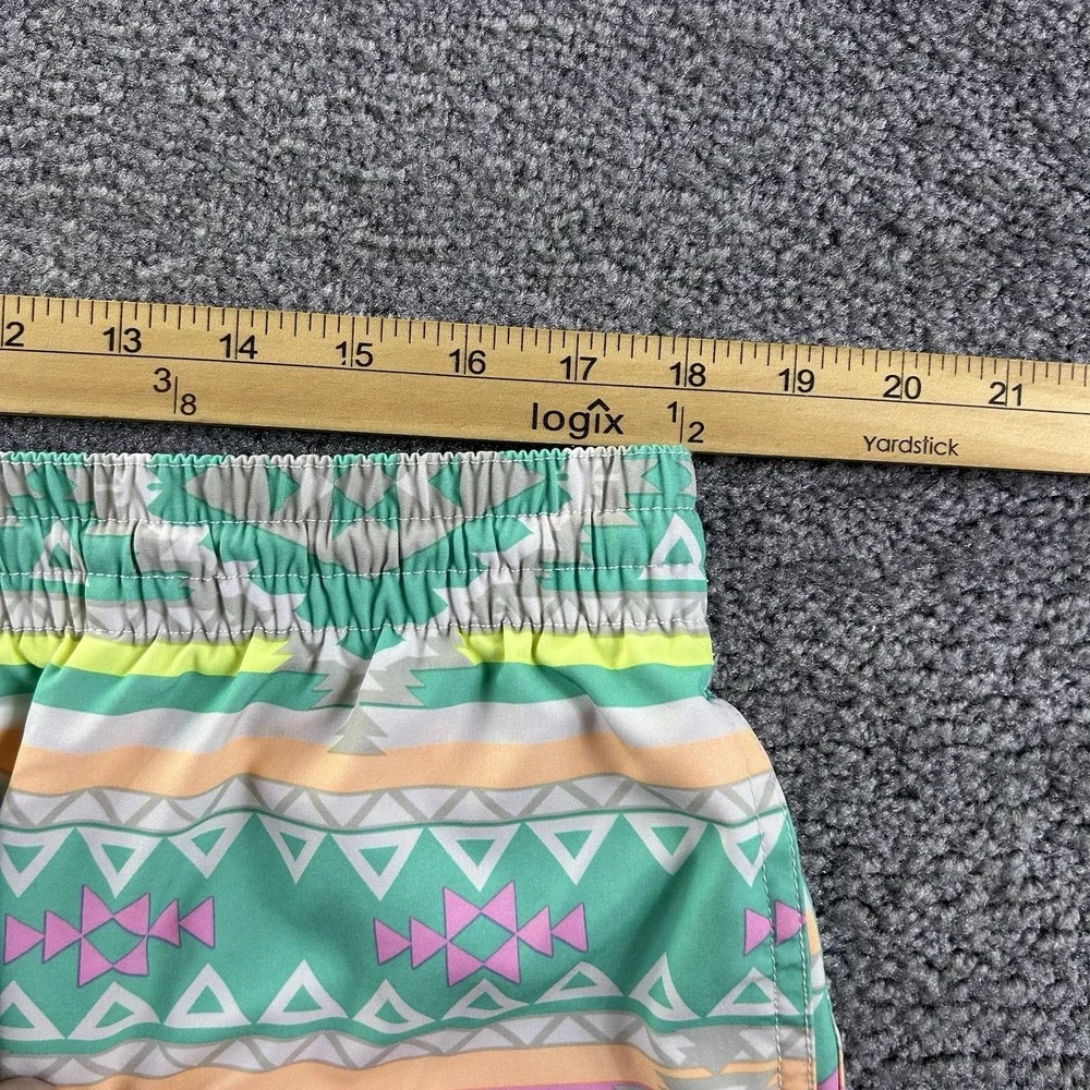 Chubbies Mens 2XL En Fuegos Aztec 5.5 Inseam Swim Trunks Geometric Print